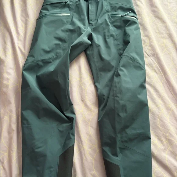 Arc’teryx Men’s Sabre Shell Pants green - Picture 1 of 3